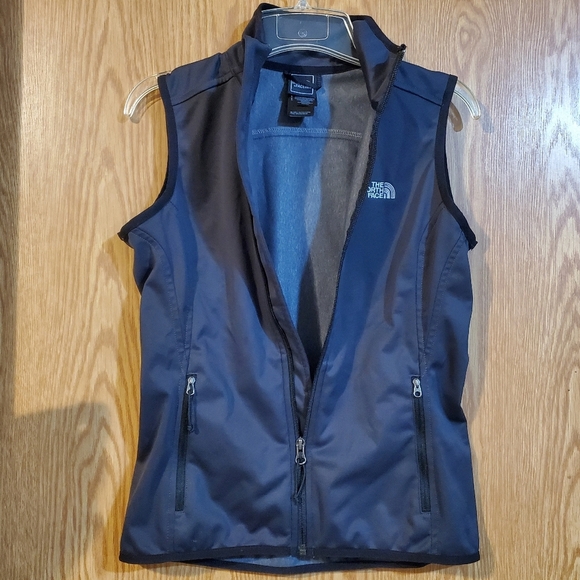The North Face lightweight vest - Picture 5 of 12